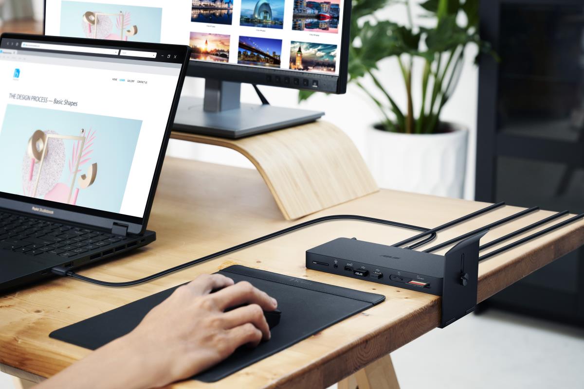 EU Product - Triple 4K Thunderbolt 4 Dock Dc500 thumbnail