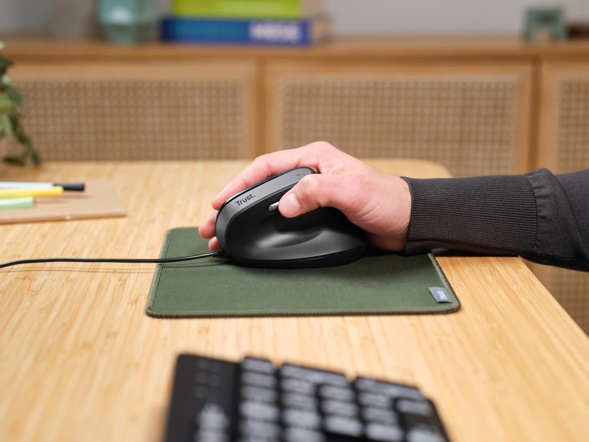 BAYO II WIRED ERGONOMIC MOUSE BLK 25144 thumbnail