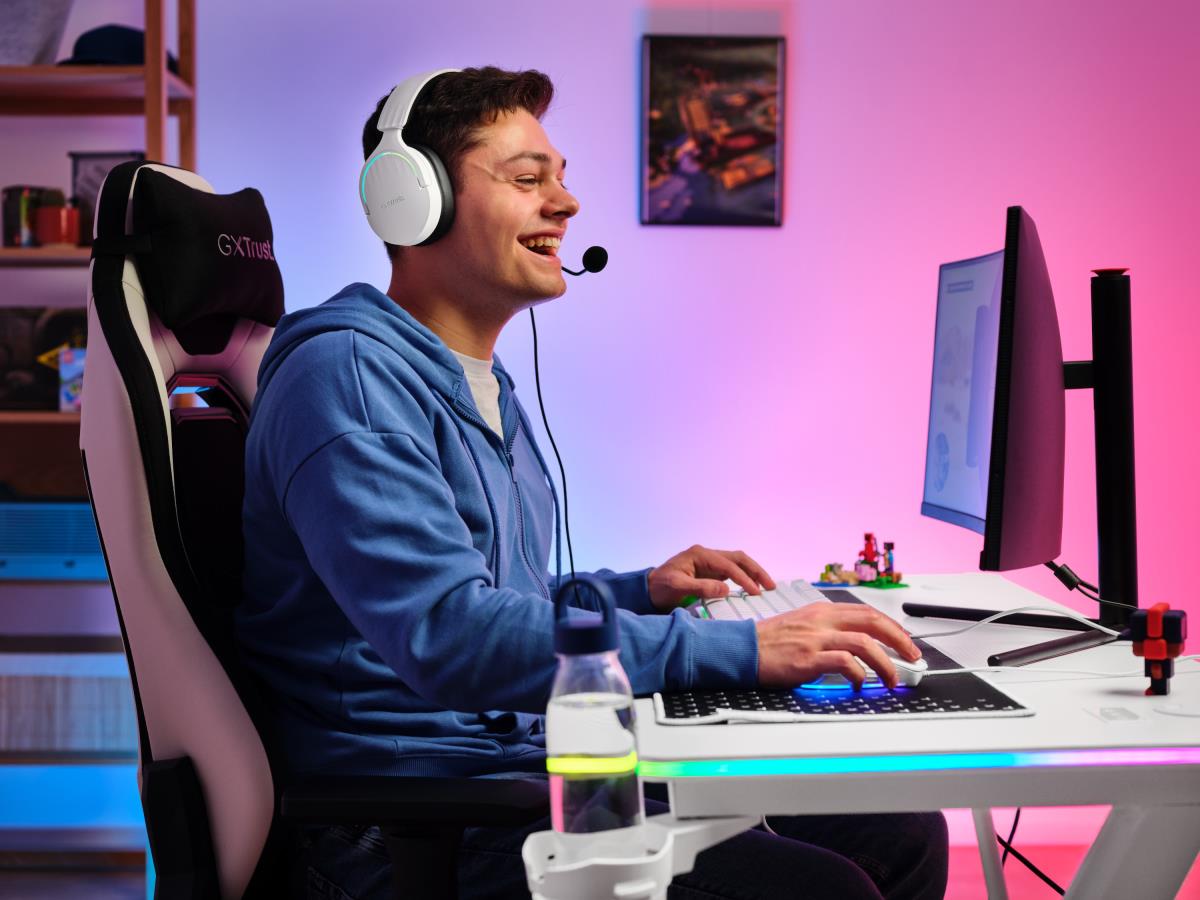 Trust GXT 709W LUMINUS White thumbnail