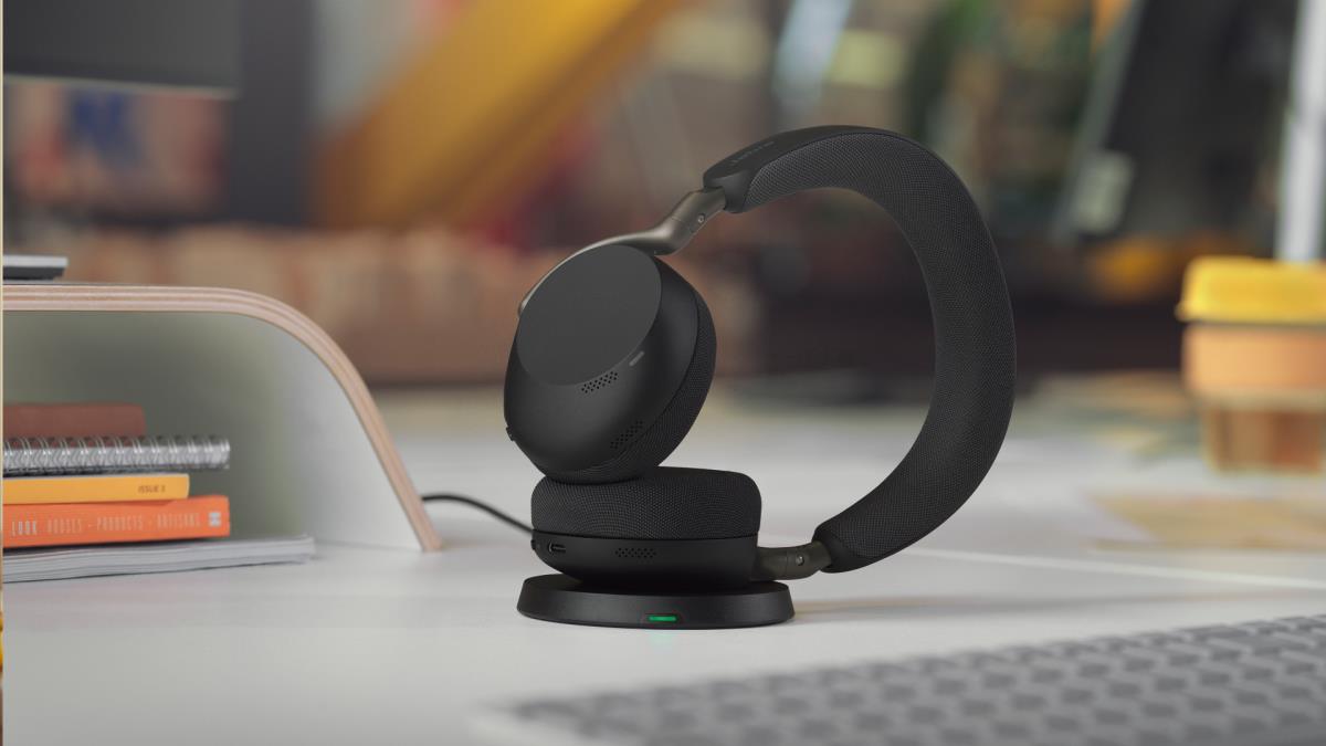 Evolve3 75 MS Link 390 USB-A Black with Wireless Charging pad thumbnail