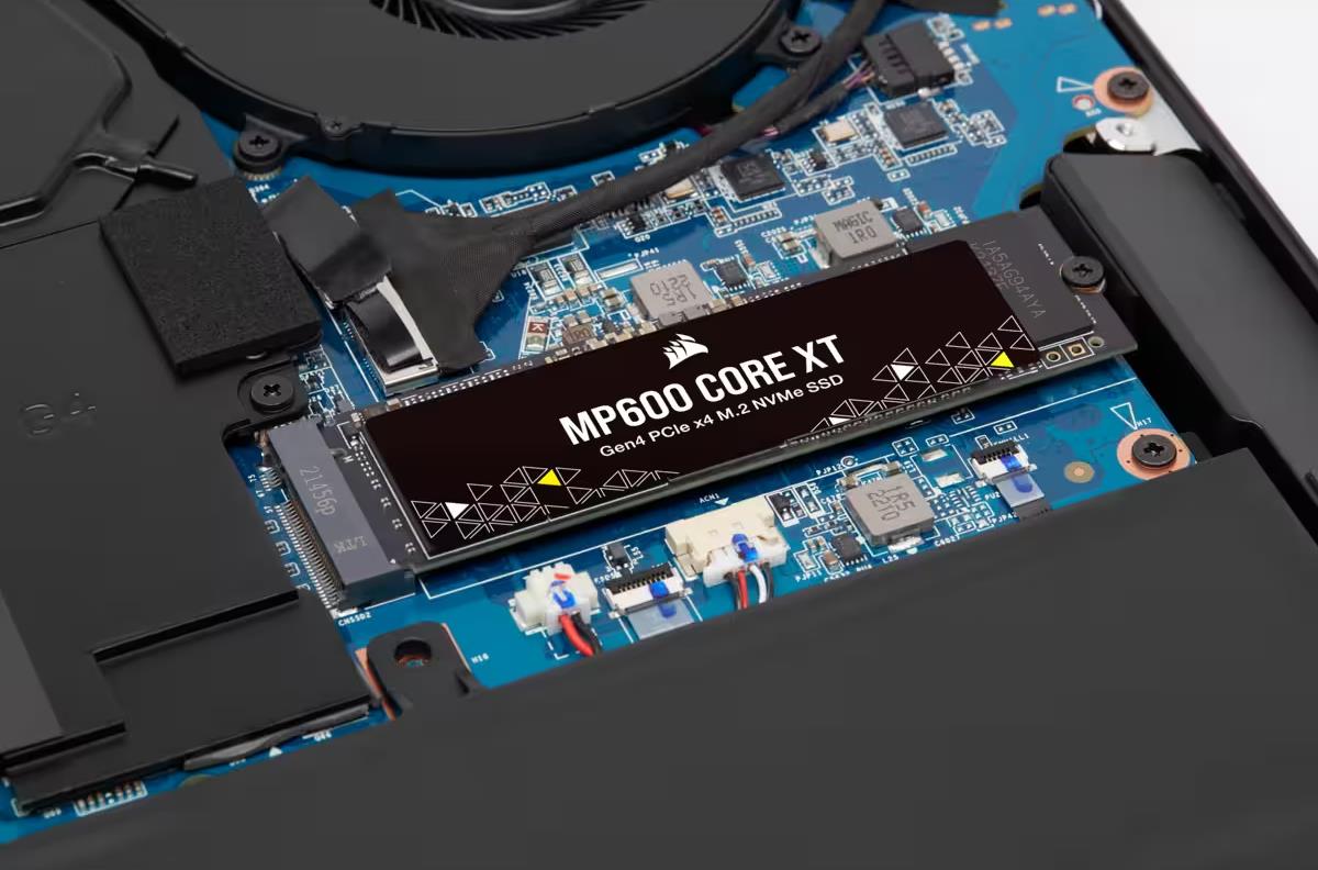 EU Product - SSD    4TB CORSAIR  M.2  PCI-E   NVMe Gen4 MP600 CORE XT retail thumbnail