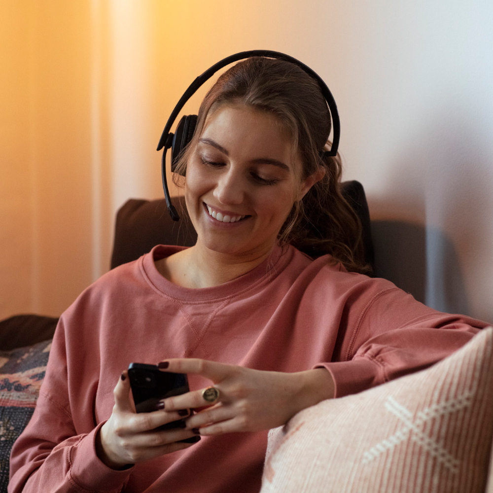 ADAPT 230 Bluetooth Mono Headset & Dongle thumbnail