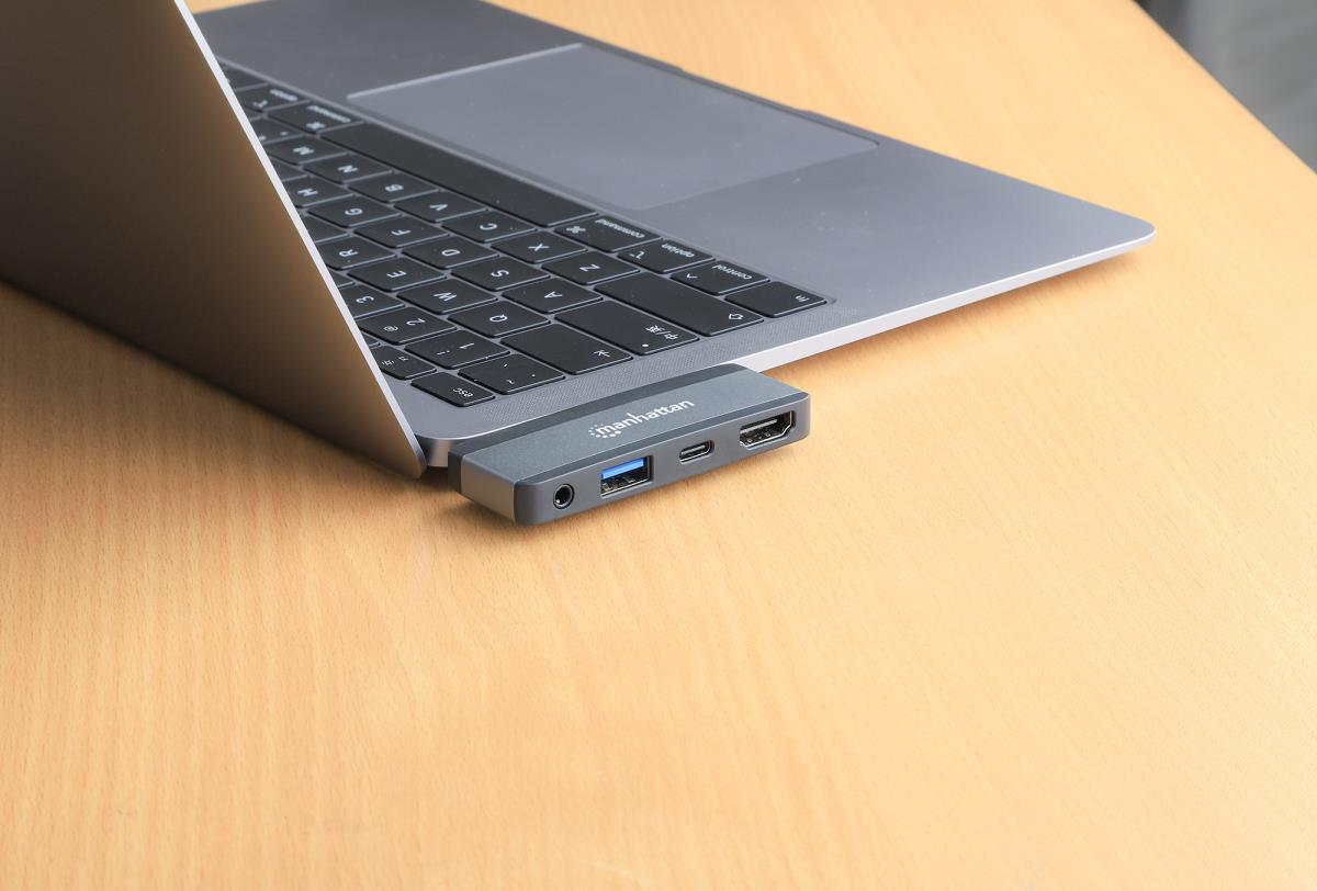 USBC TRAVEL DOCK/HUB 4PORT thumbnail