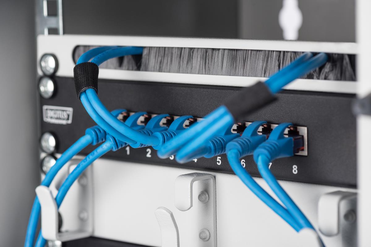 EU Product - Patchpanel 1HE  8-Port Cat6  ClassE geschirmt schw. thumbnail