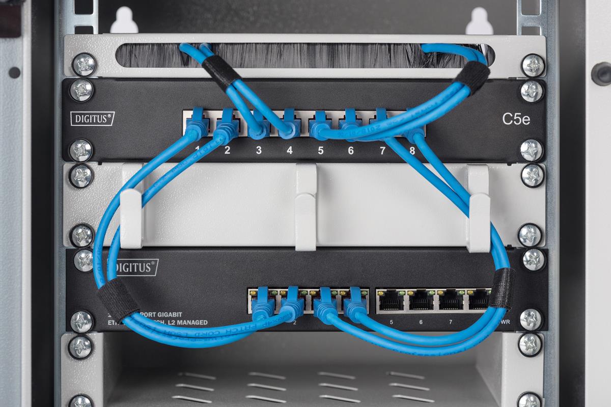 EU Product - Switch 8-Port  Gigabit          Managed   schwarz thumbnail