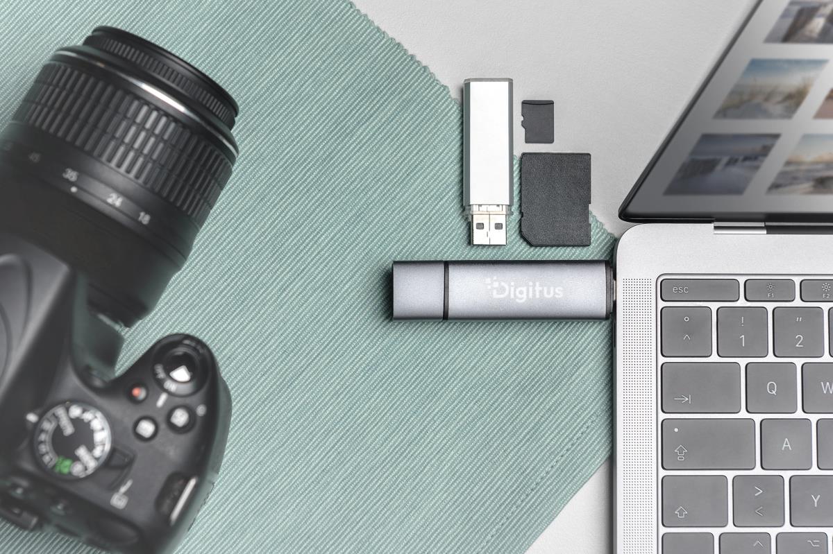 EU Product - Reader USB-C + USB 3.0, SD + Micro SD + USB3.0 OTG thumbnail