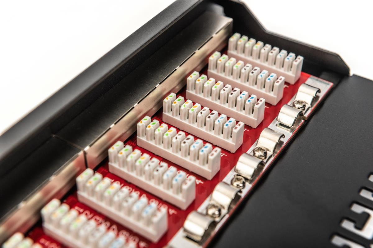 CAT6A PANEL 12-PORT 1HE 10 BLACK thumbnail
