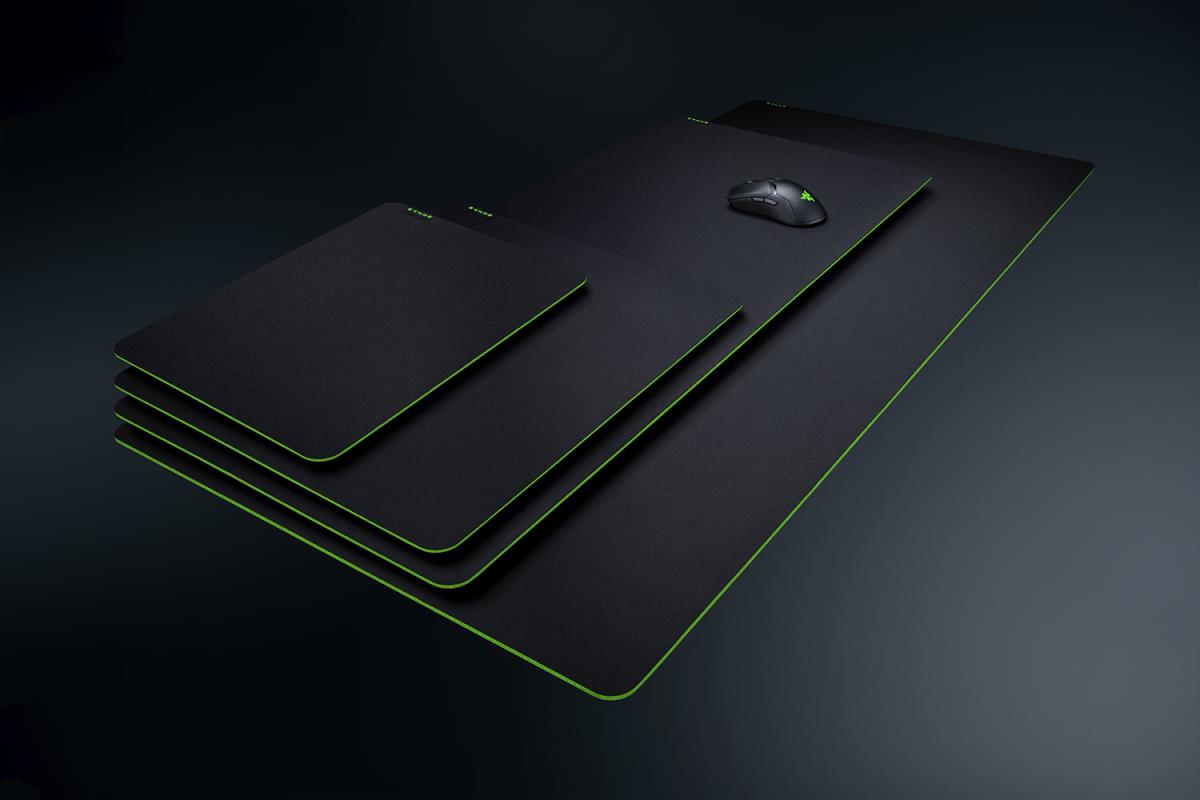 Gigantus V2 3XL - Keyboard and mouse pad thumbnail
