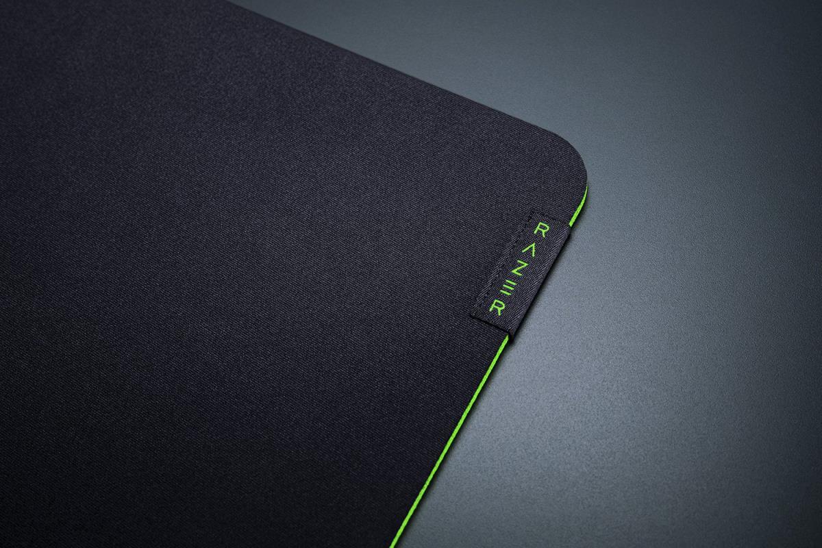 Gigantus V2 3XL - Keyboard and mouse pad thumbnail
