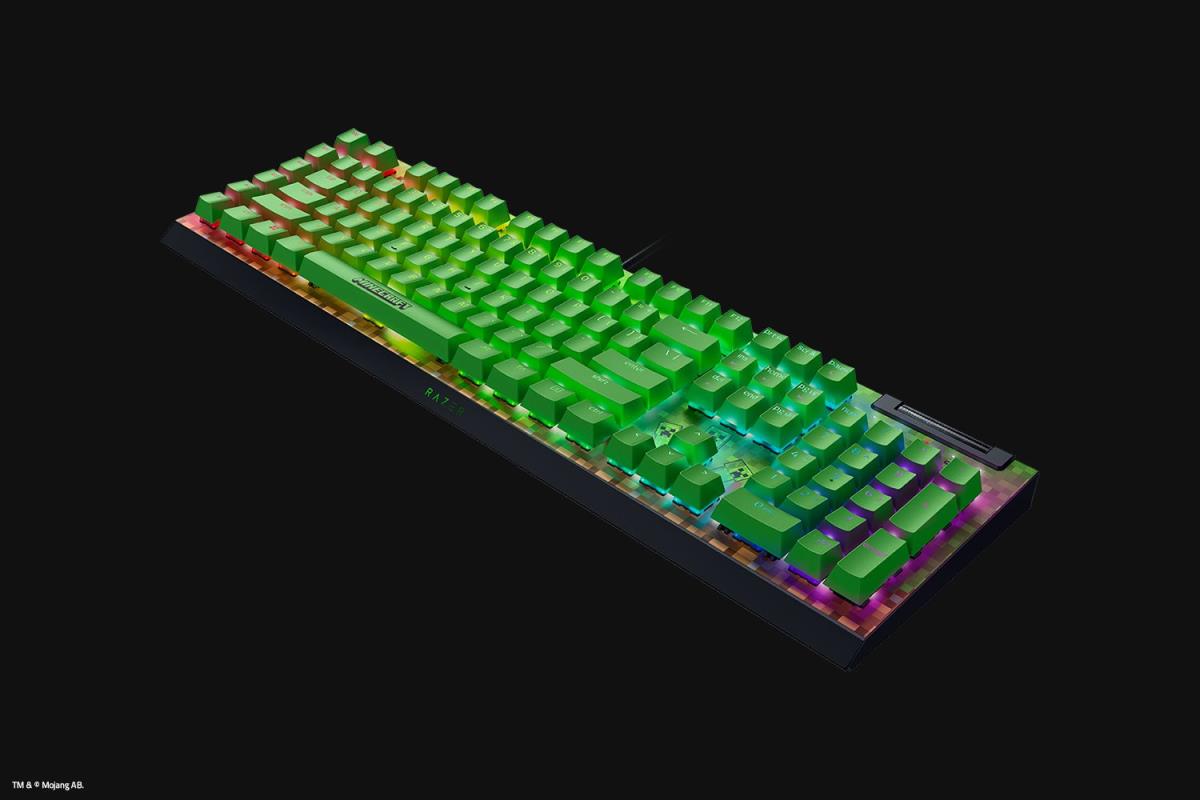 BLACKWIDOW V4 X MINECRAFT GREEN US thumbnail