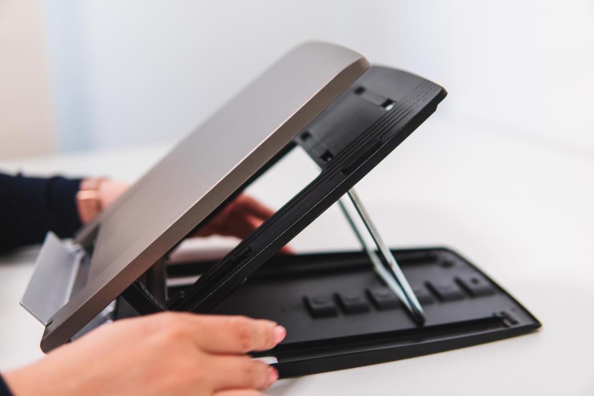 BakkerElkhuizen Q-330C 'Circular' Laptop Stand with integrated document slope is manufactured using 96% recycled materials and is fully recyclable - ECO. Height adjustable its lightweight design; just 485g folds flat to 228mm x 310mm x 13mm. Includes 5 ye thumbnail