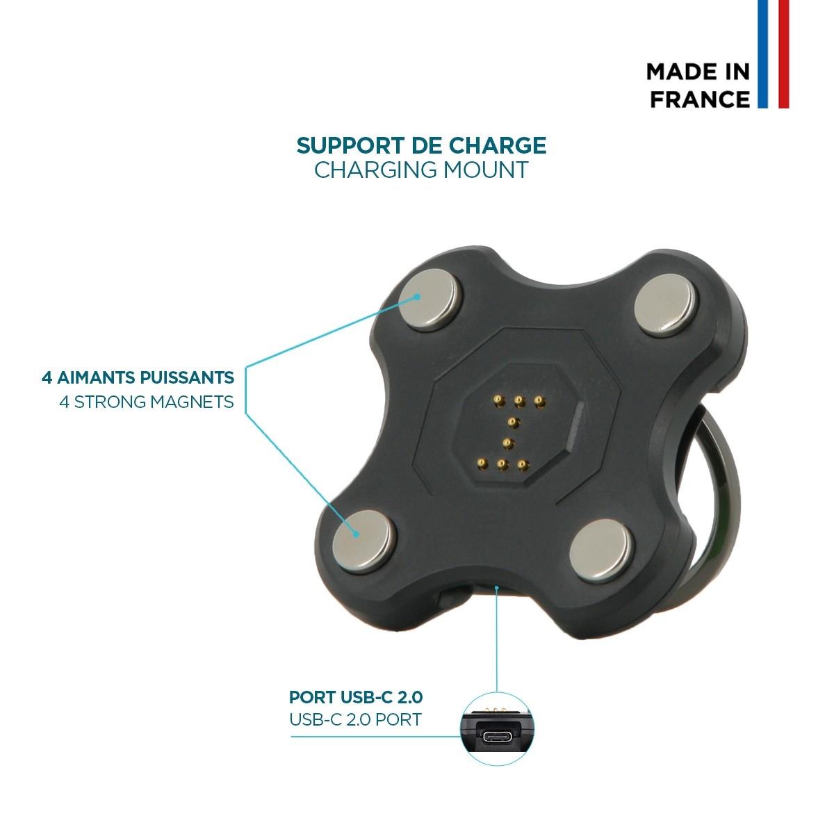 This compact mobile charger features a tripod function for your smartphone while ensuring fast and efficient charging. thumbnail