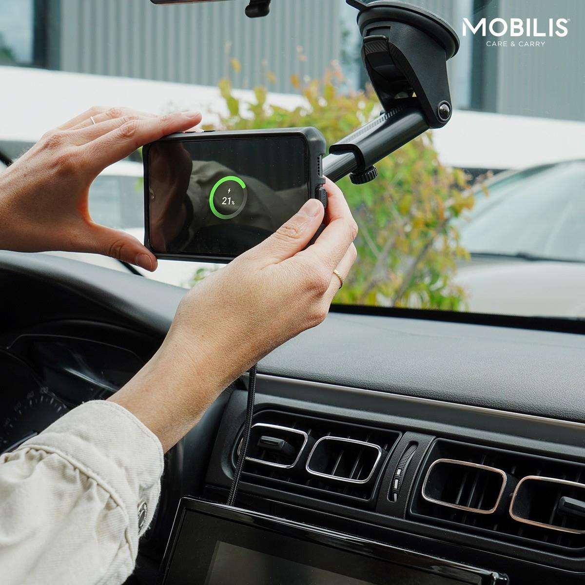 Designed for professionals on the move, this practical and sturdy suction cup mount lets you stay connected effortlessly during your travels. thumbnail