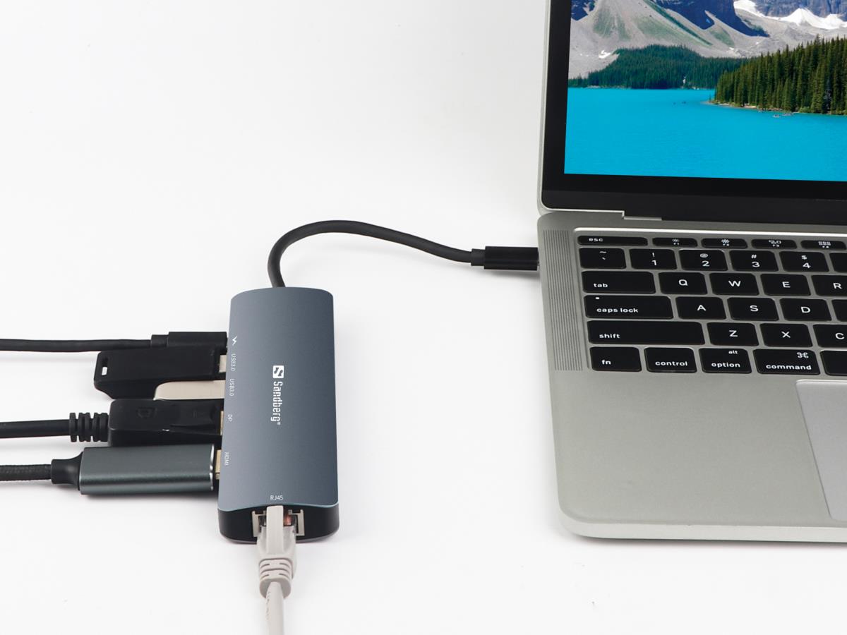EU Product - US-C 8K Disply Dock thumbnail