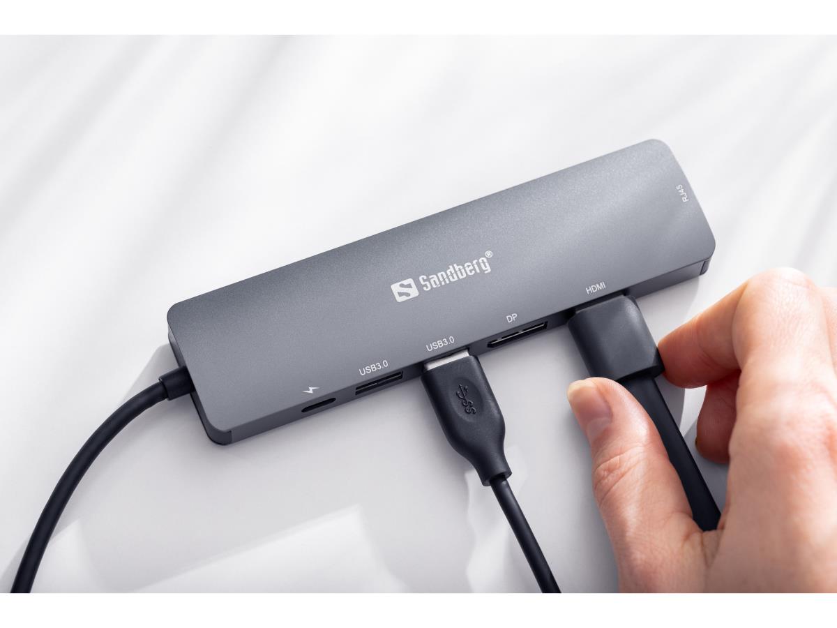 EU Product - US-C 8K Disply Dock thumbnail