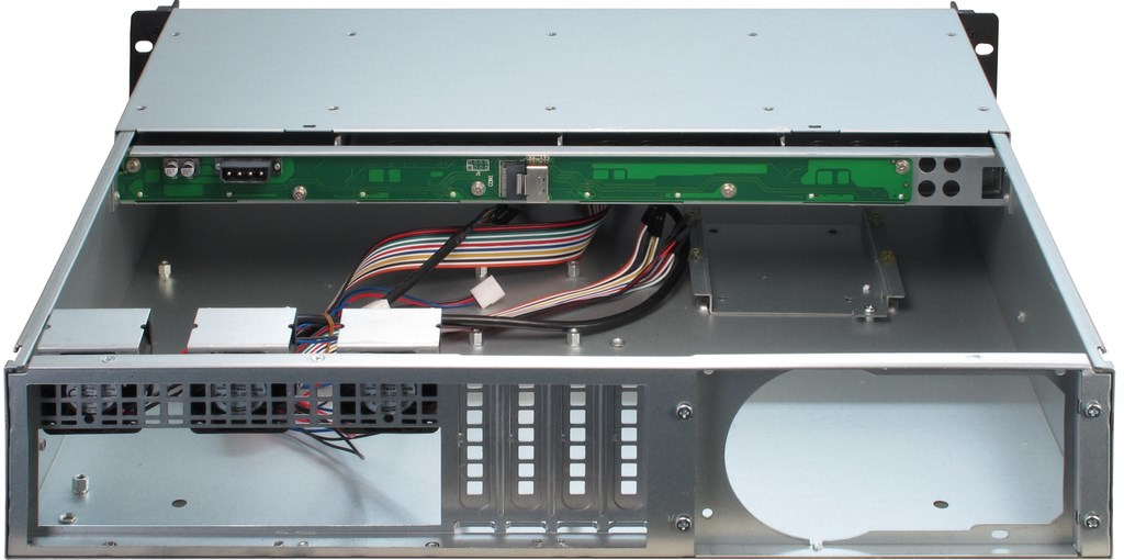 EU Product - 48.3cm IPC 2U-2404S   2HE  STORAGE thumbnail