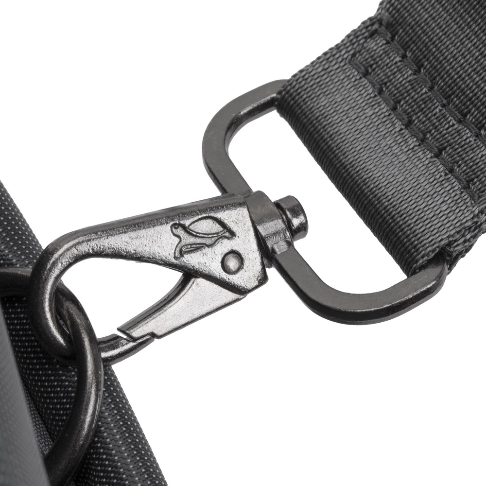EU Product - Riva NB Tasche   Central       17,0