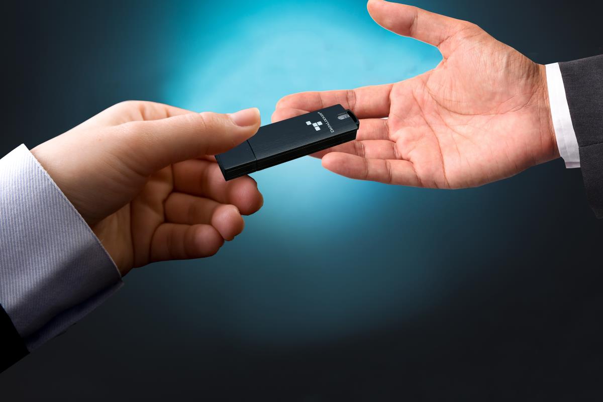 SENTRY 5 MANAGED 32GB USB FIPS thumbnail