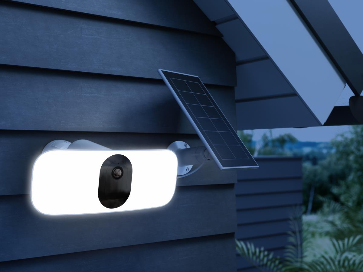 EU Product - Arlo Solar Panel/magnet Charge Cable V2 thumbnail