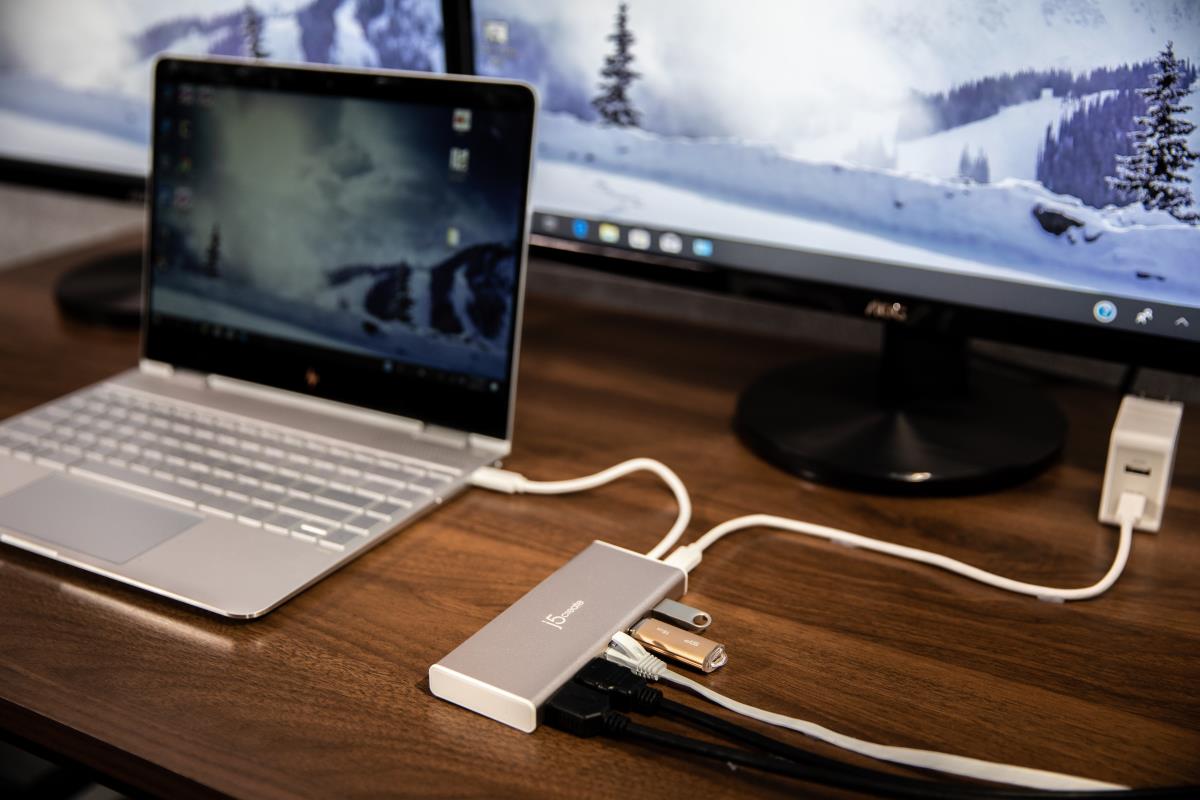 JCD381-N USB-C� Dual HDMI� Mini Dock thumbnail